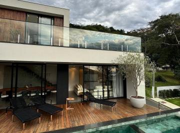 foto1 · Casa no Condomínio Residencial Bella Vista em Balneário Camboriú