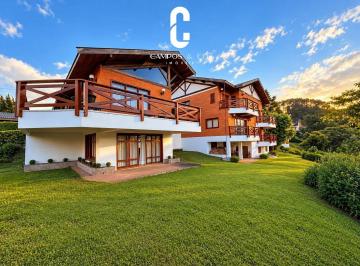 91eaecf4-ccf6-4135-9fee-085202c82410-png1791563621434.png · Casa de Alto Padrão no Jardim Belvedere, Campos do Jordão 694 m² Construídos e Terreno de 6.218 m²