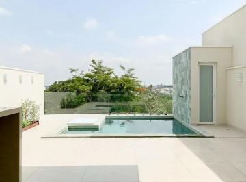 ebd60e1c-e5d3-4a3d-8c2c-c727f97038fa.jpg · Sobrado à venda com 3 quartos, sendo 1 suíte, escritório e Piscina, no Residencial Jardim Bréscia, I