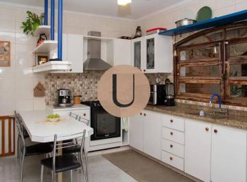 cc00e54d3fc549236eb2b9cabde1e342e530e070 · Casa espaçosa com 3 suítes, 5 vagas, 300m² por R$ 989.000 - Vila Rica - São Paulo/SP