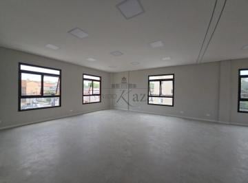 Comercial · 425m² · 6 Vagas · Sala - Comercial - No bairro Jardim Satélite - 76m²