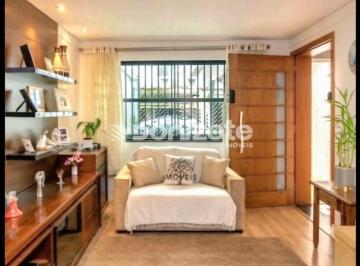 Casa · 230m² · 3 Quartos · 2 Vagas · Sobrado residencial com 3 quartos sendo 1 suíte com sacada e 2 vagas 