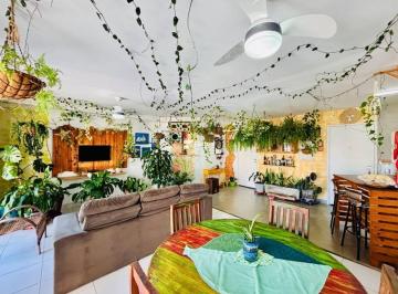 573093f0ea76d783abba81096c12471d68c2082c · Apartamento á venda na Praia de Pitangueiras - Guarujá/SP.