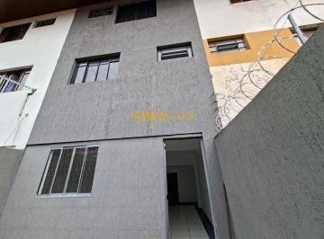 Casa · 79m² · 2 Quartos · 2 Vagas · Sobrado seminovo com 2 dormitórios no Uberaba