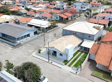 Casa · 224m² · 3 Quartos · 1 Vaga · Casa com 3 dormitórios no Arroio Corrente