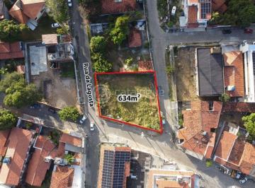 Terreno · 634m² · Terreno de Esquina com 3 Frentes (634,50 m2)