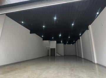 Comercial · 500m² · Salão em Centro, São Vicente/SP de 500m² para locação R$ 45.000,00/mes