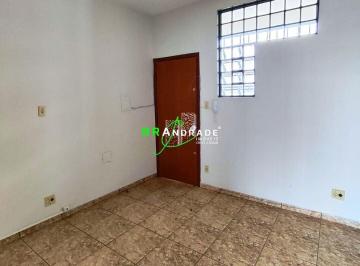 Comercial de 3 quartos, Franca · Sala Comercial para alugar em Centro de 36.00m² com 3 Quartos