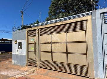 Casa · 45m² · 2 Quartos · 1 Vaga · Seu Novo Lar! Casa com 02 Quartos no Bairro Guanandi!