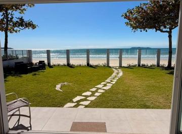 Casa · 119m² · 4 Quartos · 6 Vagas · Casa Pé na Areia