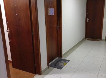 Apartamento de 1 quarto, Curitiba · Ótimo Studio/Kit bem ensolarado. Vendo em excelente local..