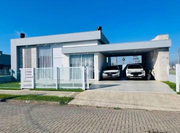 Photo 1 · Casa térrea 3 suítes, sendo 1 master com closet, piscina com hidro, mobiliada e