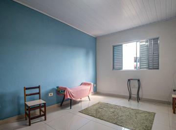 Comercial · 70m² · 4 Quartos · 3 Vagas · Casa comercial na Rua Orlando Girolo, 9 • 70 m²