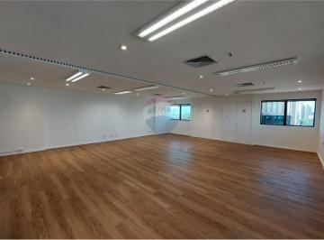 Comercial · 71m² · 2 Vagas · Sala Comercial para alugar em Barra Da Tijuca de 71.00m² com 2 Garagens