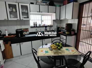 Casa de 3 quartos, Vitória da Conquista · Casa para venda em Zabelê de 140.00m² com 3 Quartos, 1 Suite e 3 Garagens