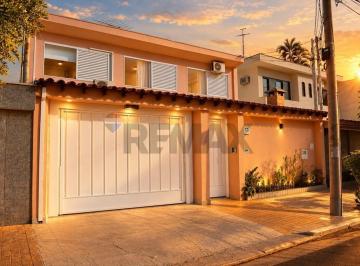 Casa · 260m² · 3 Quartos · 4 Vagas · Casa para venda em Jardim São Luiz de 260.00m² com 3 Quartos, 1 Suite e 4 Garagens