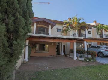 Casa · 173m² · 3 Quartos · 2 Vagas · Casa de Condomínio para venda em Jardim Refúgio de 173.00m² com 3 Quartos, 3 Suites e 2 Garagens