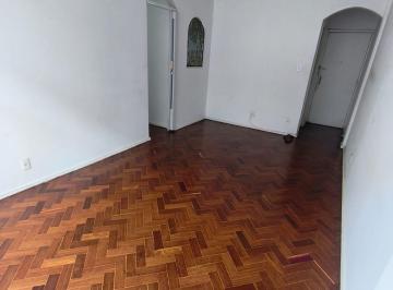 Sala ampla · Apartamento para Aluguel com 2 Quartos, Sol da manhã e Excelente Localização
