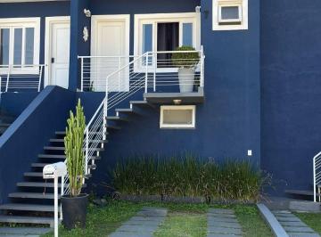 Casa de 3 quartos, Cotia · Casa à venda com 3 suítes R$ 750.000 na região da Granja Viana - Cotia/SP