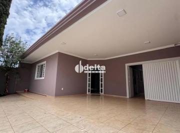 Photo 1 · Casa residencial com 4 quartos sendo 2 suítes, disponível para locação no bairro