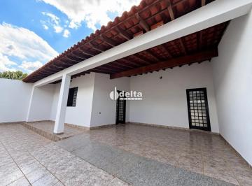 Photo 1 · Casa residencial com 3 quartos sendo 1 suíte disponível para locação no bairro J