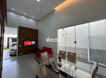 Photo 1 · Casa com 3 quartos sendo 1 suíte disponível para venda no bairro Granada em Uber