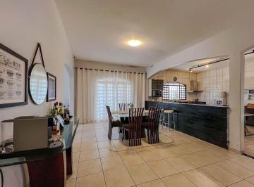 Casa · 320m² · 4 Quartos · 4 Vagas · PONTE ALTA NORTE - CASA 320 METROS 4 QUARTOS 3 SUÍTES 4 VAGAS COBERTAS NÃO ACEITA FINANCIAMENTO