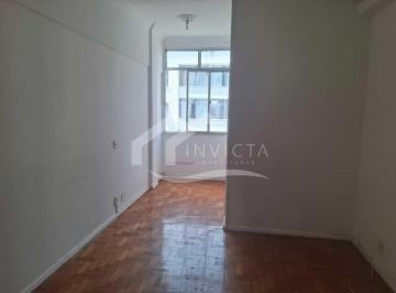 Apartamento · 61m² · 2 Quartos · Excelente dois quartos com dependência