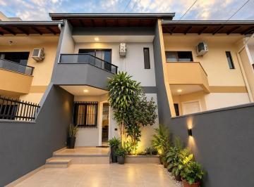 Casa · 82m² · 2 Quartos · 2 Vagas · Sobrado em Ariribá, Balneário Camboriú/SC de 82m² 2 quartos à venda por R$ 1.383.000,00