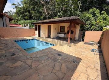 Casa · 300m² · 3 Quartos · Casa de Condomínio para alugar em Aruã de 300.00m² com 3 Quartos e 1 Suite