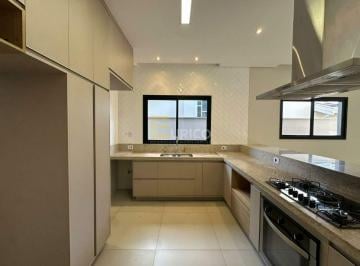 Casa · 203m² · 3 Quartos · 2 Vagas · Casa de Condomínio para alugar em Condomínio Recanto dos Paturis de 203.00m² com 3 Quartos, 3 Suites