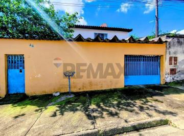 Casa · 228m² · 3 Quartos · Casa para venda em Jardim Amanda I de 227.70m² com 3 Quartos e 1 Suite