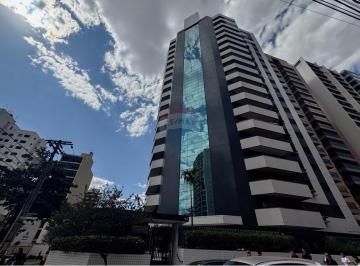 Apartamento · 156m² · 4 Quartos · Apartamento para alugar em Centro de 156.00m² com 4 Quartos e 2 Suites