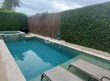 Casa · 257m² · 4 Quartos · 5 Vagas · Casa de Condomínio para alugar em Granja Viana de 257.00m² com 4 Quartos, 4 Suites e 5 Garagens