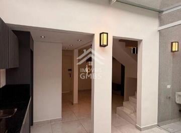 Casa · 90m² · 3 Quartos · 1 Vaga · Sobrado Pinheirinho