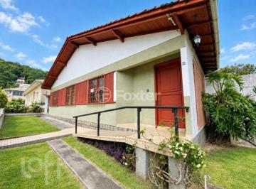 b244e537 · Casa, 3 dormitórios, 150 m², em Saco dos Limões
