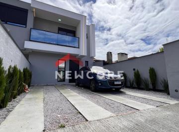 Casa · 100m² · 3 Quartos · 2 Vagas · Sobrado em Avenida Luiz Boiteux Piazza - Cachoeira do Bom Jesus - Florianópolis/SC