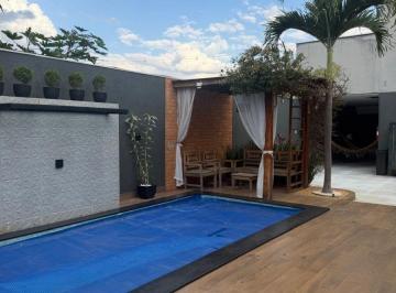 Casa de 3 quartos, Valparaíso de Goiás · Casa com 3 quartos, piscina e 2 lojas comerciais – atrás do Shopping Sul