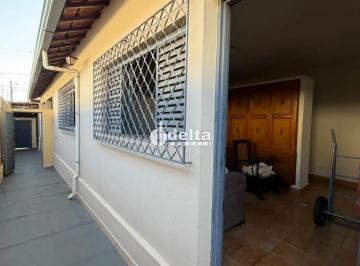 Photo 1 · Casa residencial com 3 quartos sendo 1 suíte disponível para locação no bairro B