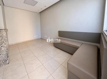 Photo 1 · Casa em condomínio com 2 suítes disponível para locação no bairro Vigilato Perei