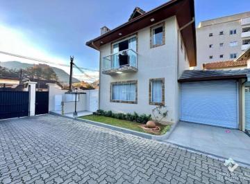 oportunidade-de-locacao-espacosa-casa-triplex-de-39424112.jpeg · Oportunidade de Locação: Espaçosa Casa Triplex de 3 Quartos (1 Suíte c/ Closet), Sótão Versátil, Esp