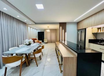 Casa de 4 quartos, São Paulo · Casa de 179 m² com 4 quartos à venda em Água Branca