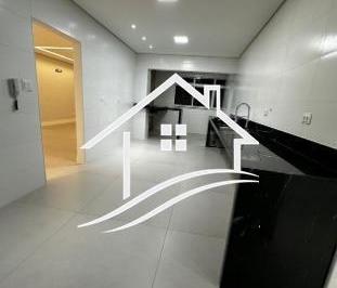 Apartamento · 137m² · 3 Quartos · 1 Vaga · Apartamento residencial de 137 m² com suíte à venda na Pompéia, Santos/ Prédio Frente ao Mar.