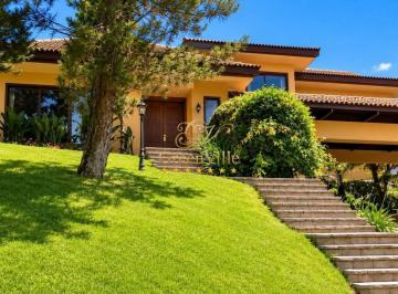 bca36b663c23b68f38910556813b06f4655748b8 · São Lourenço | Cond. Castel Verona | 861 m² Construídos | 1.318 m² Terreno Privativo