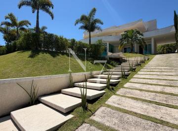 Casa · 354m² · 3 Quartos · Casa Mobiliada com 3 Suítes, Área Gourmet e Piscina.