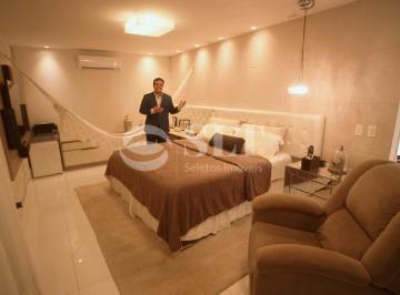 Casa de alto padrão em condomínio, decorada e mobiliada, foto 1 · Casa de alto padrão em condomínio, decorada e mobiliada