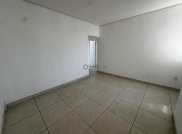 Foto 01 · Apartamento para locação no Centro de Sorocaba-SP: 2 quartos, 2 salas, 1 banheiro, 79,05 m² de área!