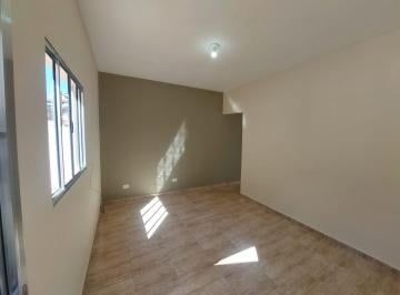Casa de 1 quarto, Jacareí · Casa com vaga de garagem