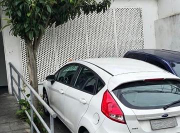 Comercial · 288m² · 2 Vagas · Casa comercial na Rua Cândida Franco de Barros, 79 • 288 m²