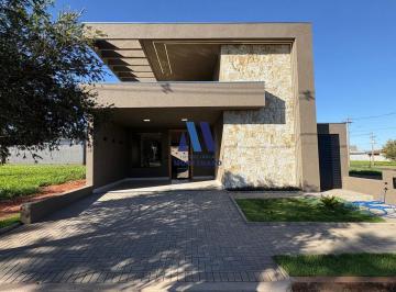 Casa · 145m² · 3 Quartos · 2 Vagas · Casa de Condomínio para venda em Centro de 145.00m² com 3 Quartos, 3 Suites e 2 Garagens
